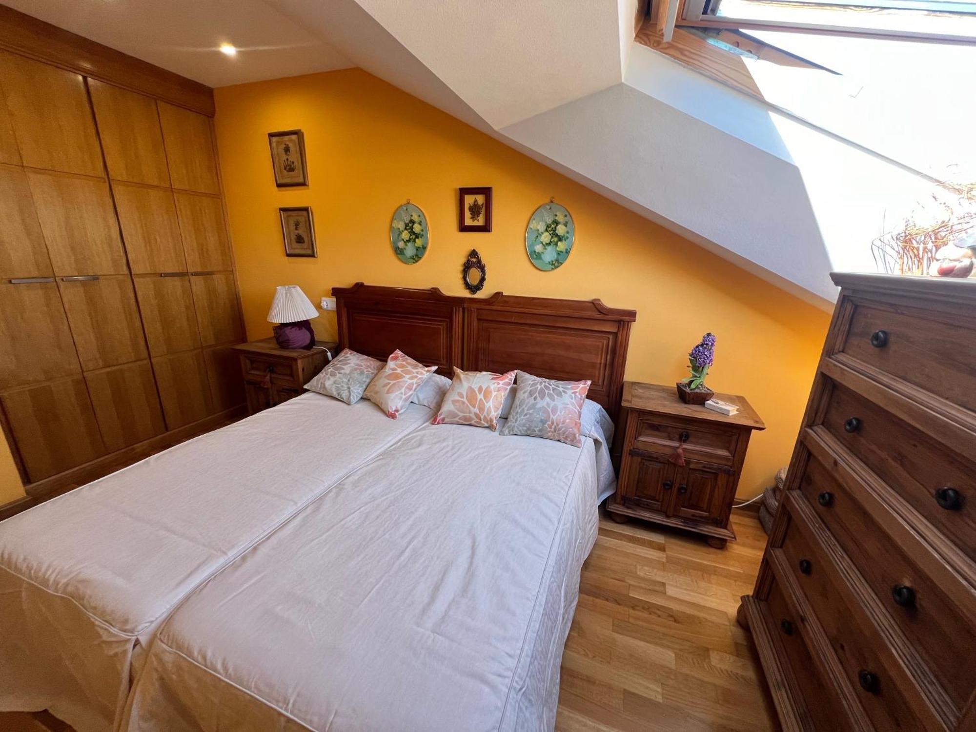 Atractivo Atico 2 Habitaciones Villaviciosa  Ngoại thất bức ảnh